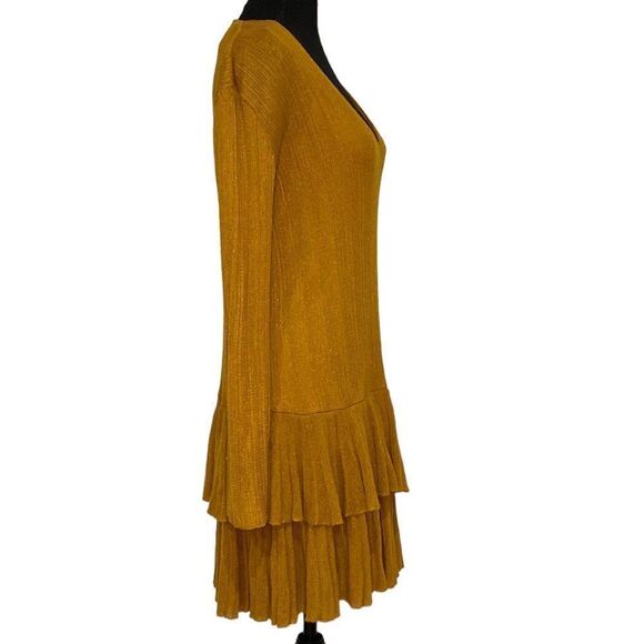 Glittery Gold Zara V neck dress - Picture 2 of 6